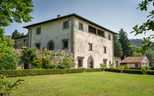 Enchanting noble villa from the 1500s near Florence