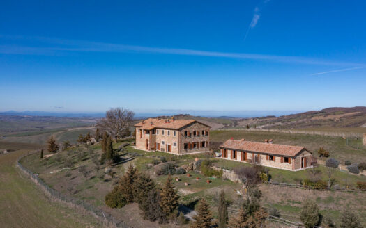 Prestigious property within a Nature Reserve in Val d’Orcia