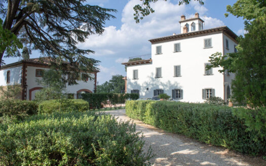 Luxury villa in Monte San Savino