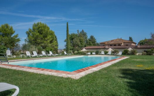 Exclusive country house a few minutes from Siena