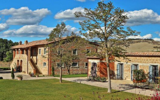 Enchanting property in Val d’Orcia