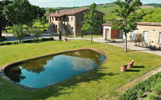 Enchanting property in Val d’Orcia