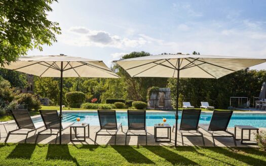 Exclusive renovated estate in Tuscany