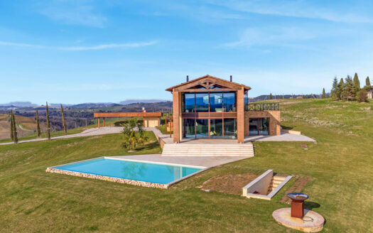 Stunning Villa with pool and panoramic views in Montaione.