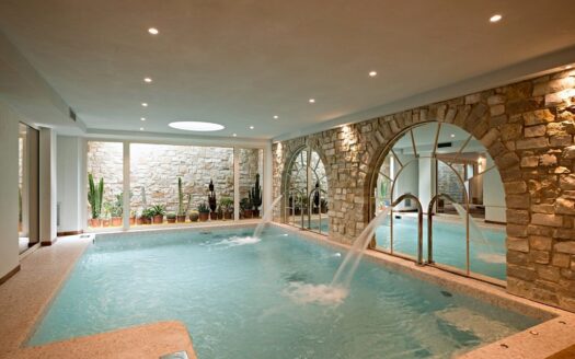 Beautiful luxury villa in Forte dei Marmi, Tuscany.