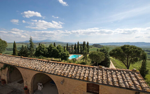 Prestigious property for sale near Pienza, Tuscany.