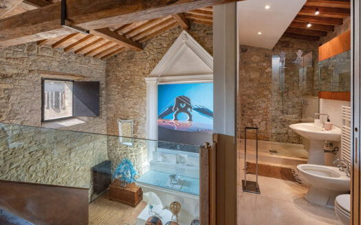 Wonderful estate in the Chianti countryside