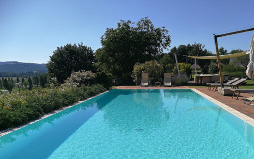 Ancient village with swimming pool in the heart of Tuscany