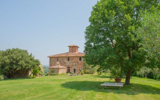 Charming renovated farmhouse in the countryside of Cetona